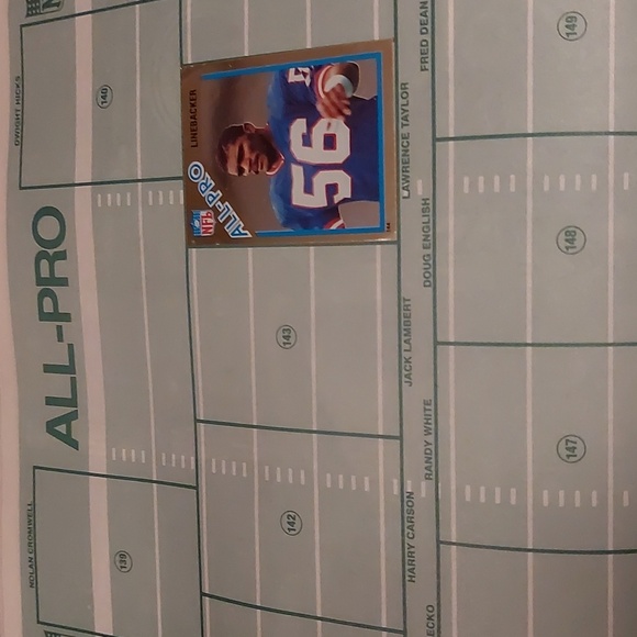 1982 Topps Football Sticker Album - Picture 3 of 8